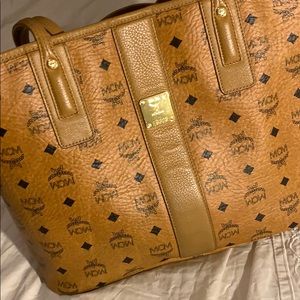 Authentic MCM Medium Liz Reversible Shopper